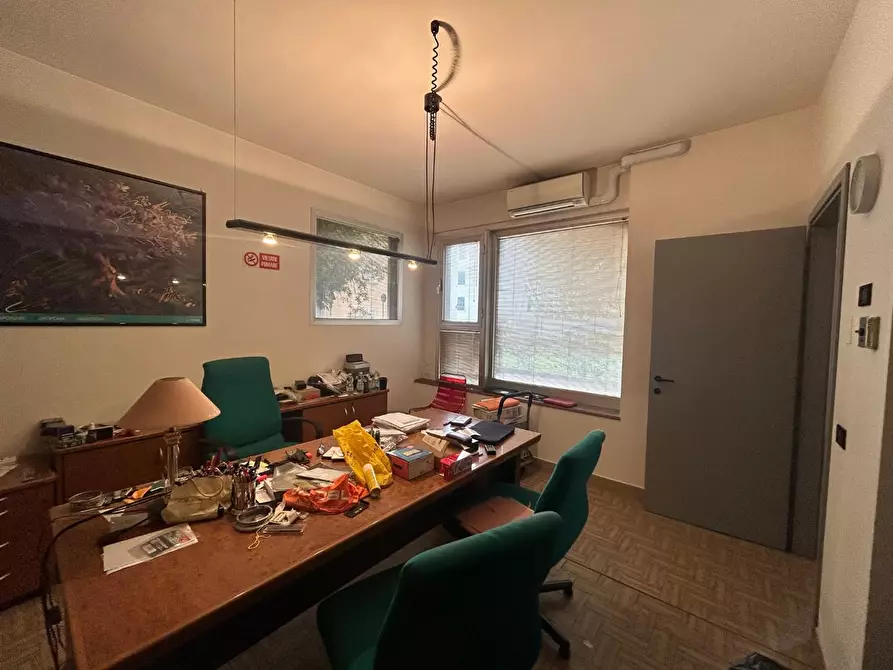 Immagine 13 di Ufficio in vendita  a Empoli