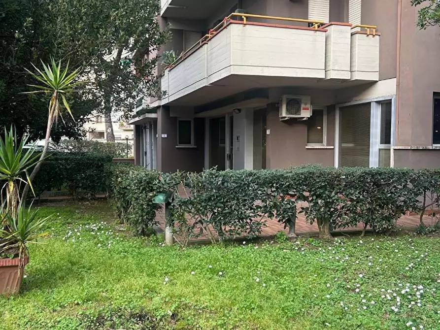 Immagine 17 di Ufficio in vendita  a Empoli