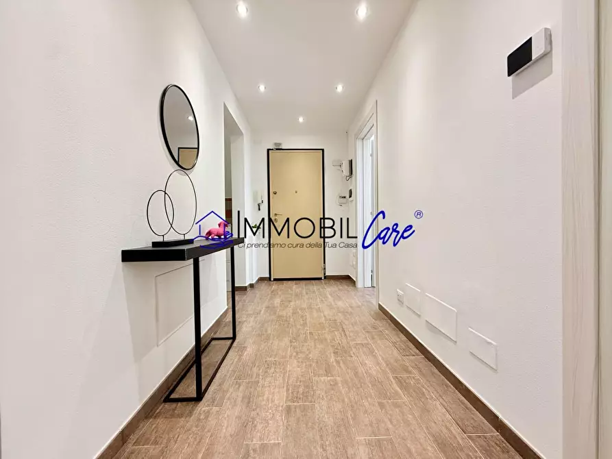 Immagine 18 di Appartamento in vendita  a Livorno