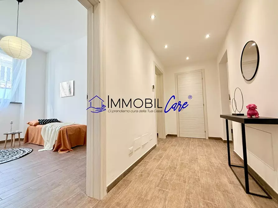 Immagine 32 di Appartamento in vendita  a Livorno