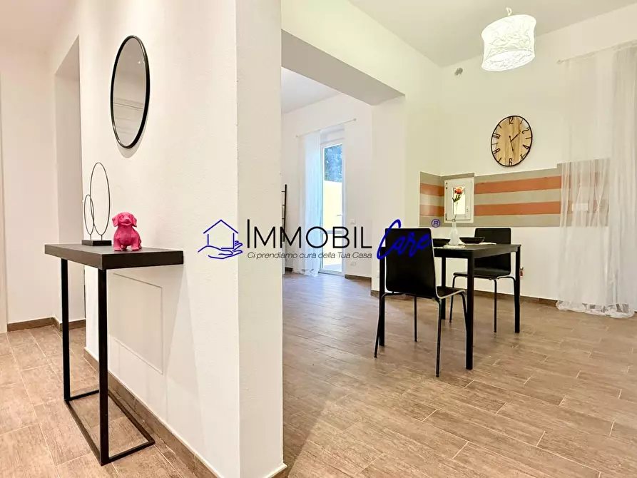 Immagine 1 di Appartamento in vendita  a Livorno