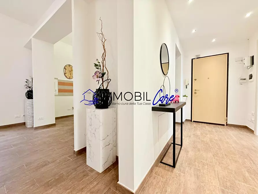 Immagine 9 di Appartamento in vendita  a Livorno