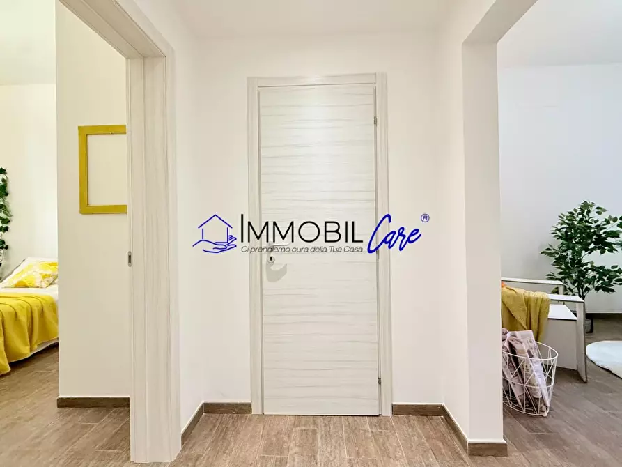 Immagine 30 di Appartamento in vendita  a Livorno