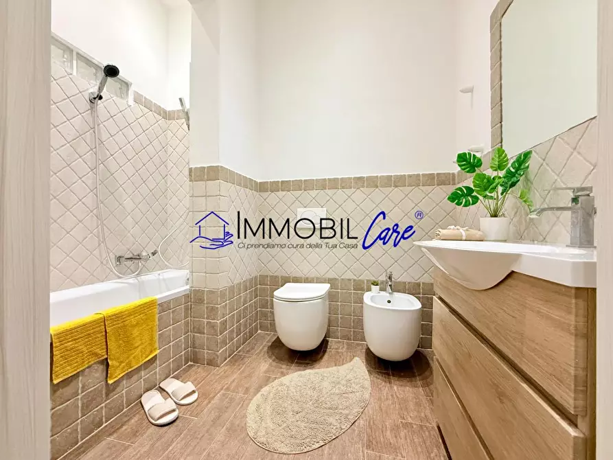 Immagine 35 di Appartamento in vendita  a Livorno