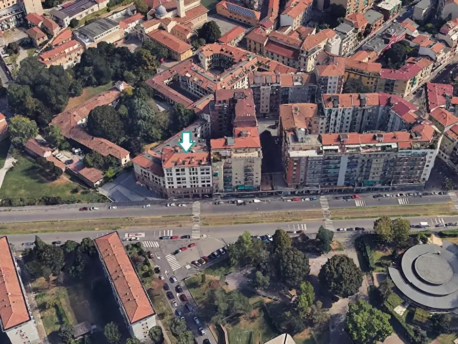 Immagine 2 di Appartamento in vendita  a Milano