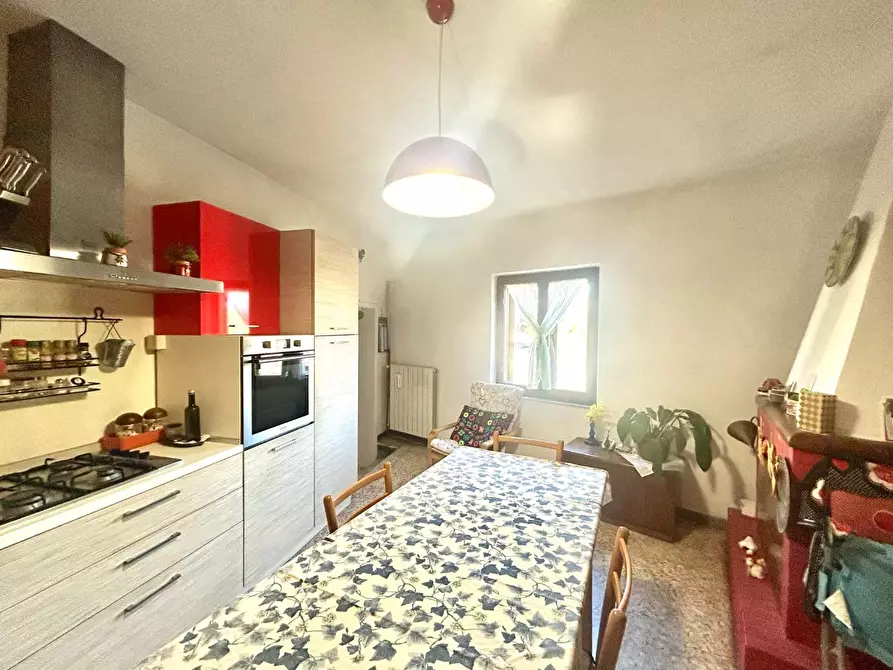 Immagine 4 di Porzione di casa in vendita  a Monteriggioni