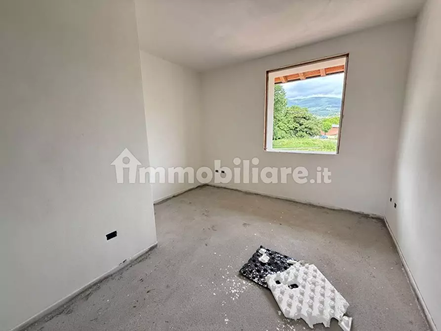 Immagine 12 di Villetta a schiera in vendita  a Buti