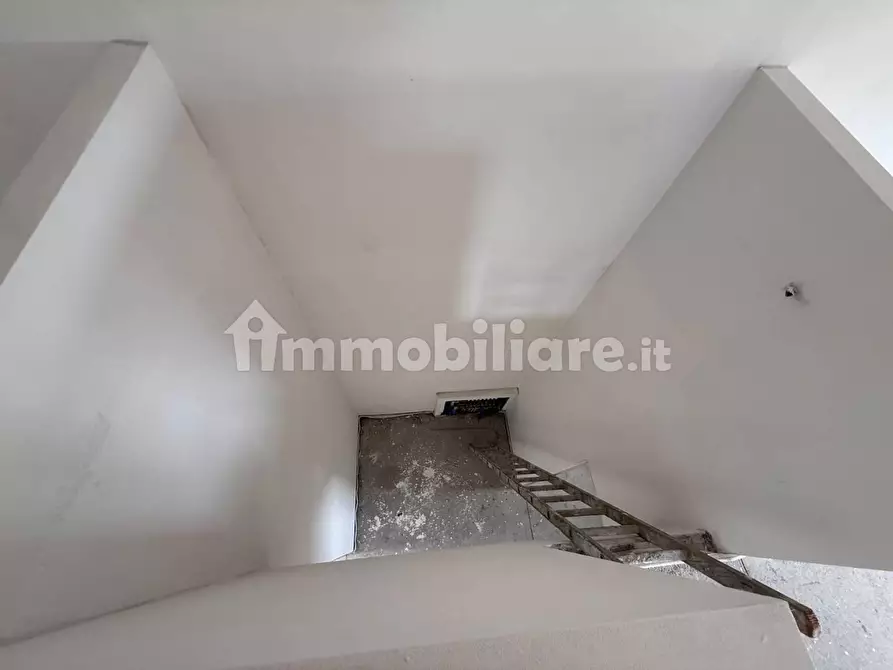 Immagine 24 di Villetta a schiera in vendita  a Buti