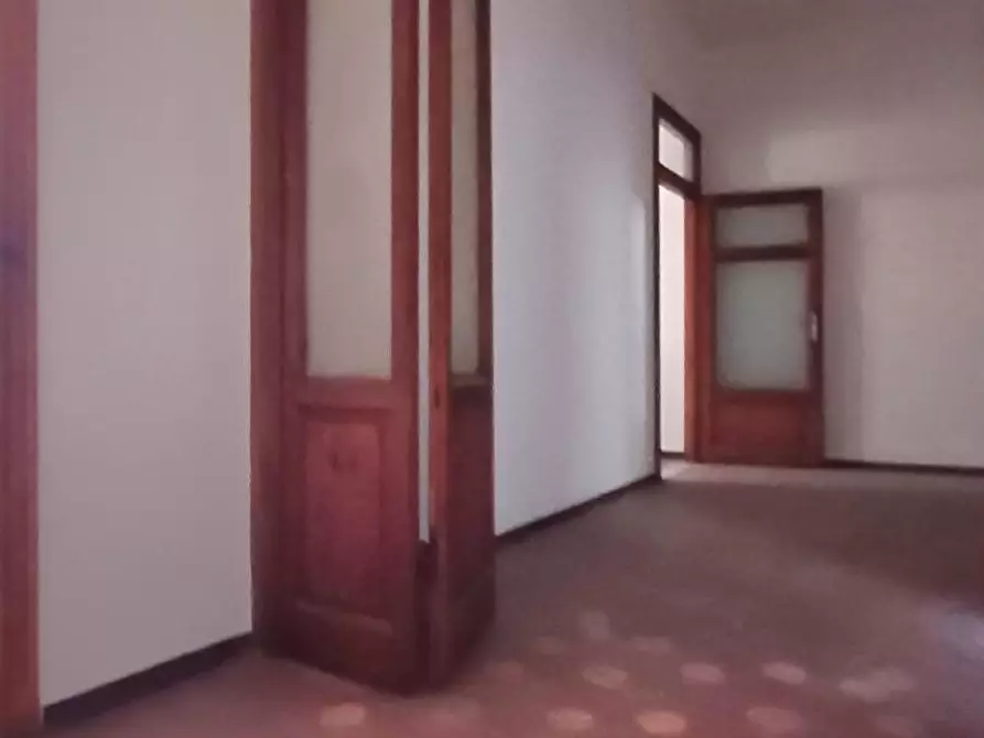 Immagine 4 di Appartamento in vendita  a Massa