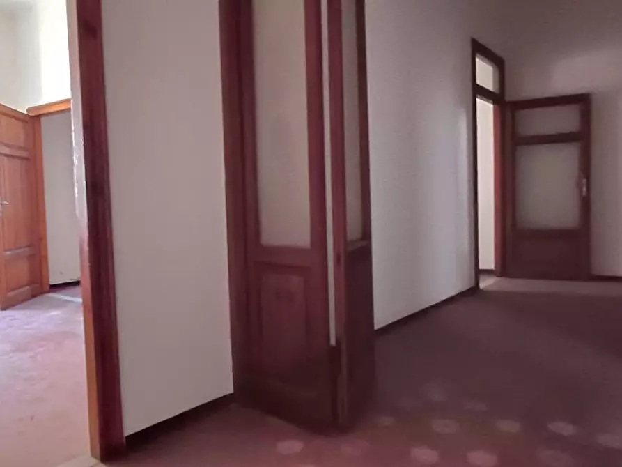 Immagine 8 di Appartamento in vendita  a Massa