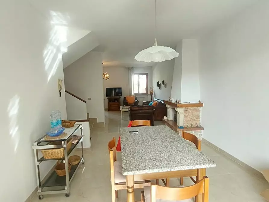 Immagine 8 di Villetta a schiera in vendita  a Calci