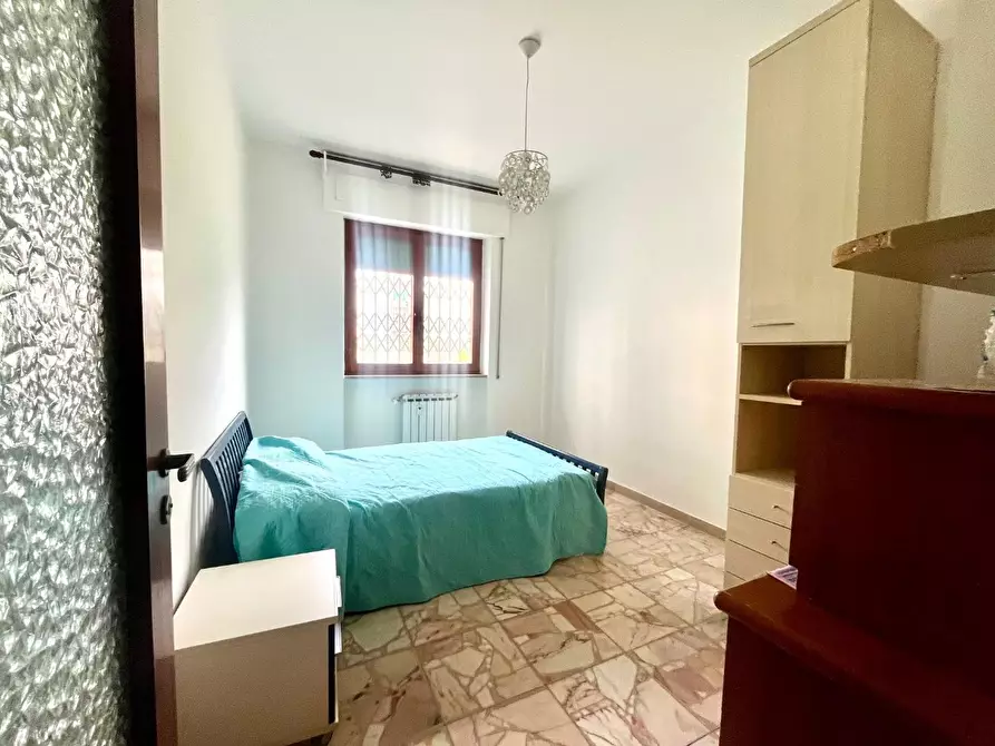 Immagine 6 di Appartamento in vendita  a Massa