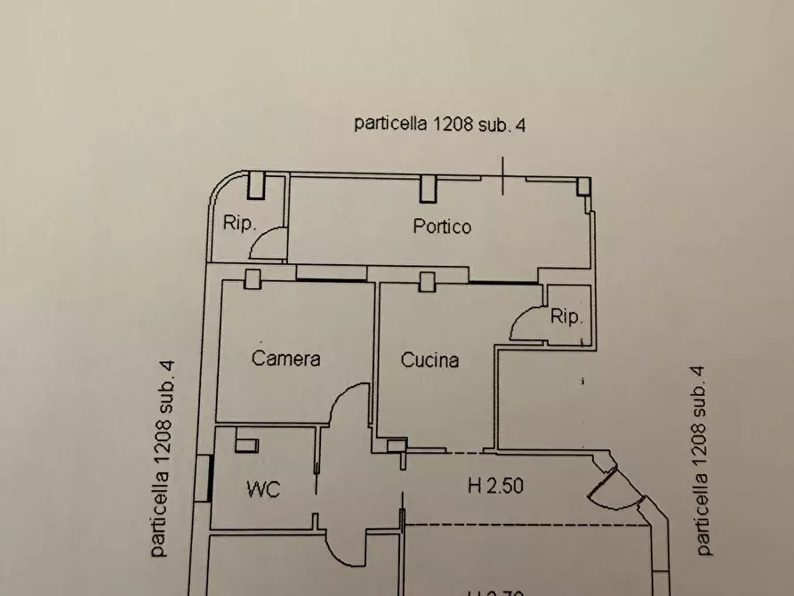 Immagine 16 di Appartamento in vendita  a Viareggio