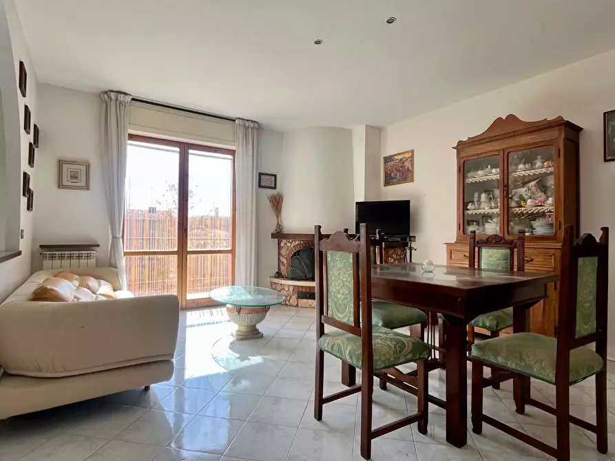 Immagine 2 di Appartamento in vendita  a Asciano