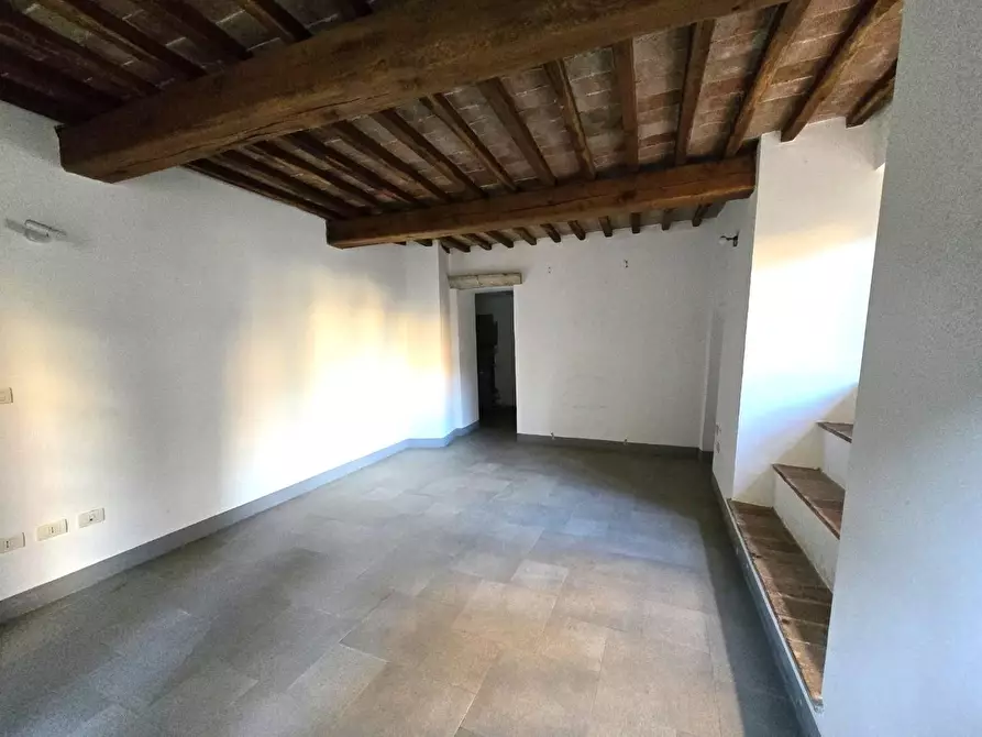 Immagine 5 di Ufficio in vendita  a Colle Di Val D'elsa