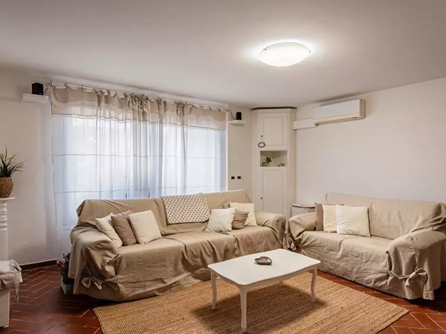 Immagine 21 di Casa trifamiliare in vendita  a Casciana Terme Lari
