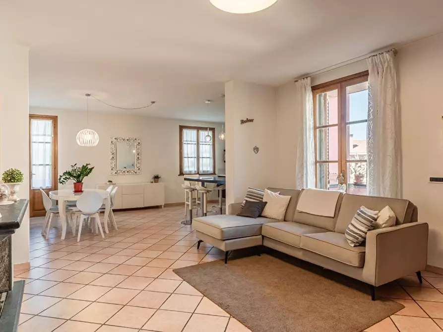 Immagine 3 di Casa trifamiliare in vendita  a Casciana Terme Lari