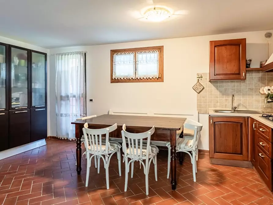 Immagine 23 di Casa trifamiliare in vendita  a Casciana Terme Lari