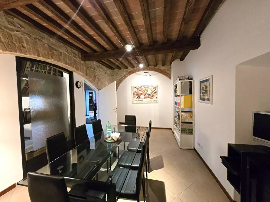 Immagine 8 di Ufficio in vendita  a Colle Di Val D'elsa