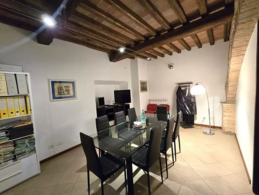 Immagine 3 di Ufficio in vendita  a Colle Di Val D'elsa