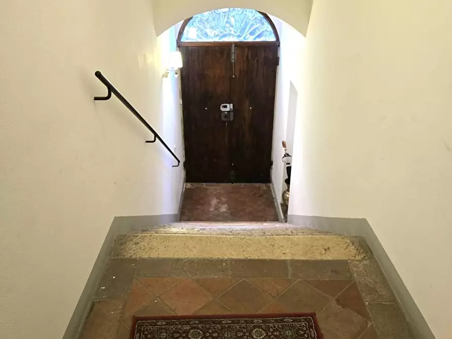 Immagine 5 di Ufficio in vendita  a Colle Di Val D'elsa