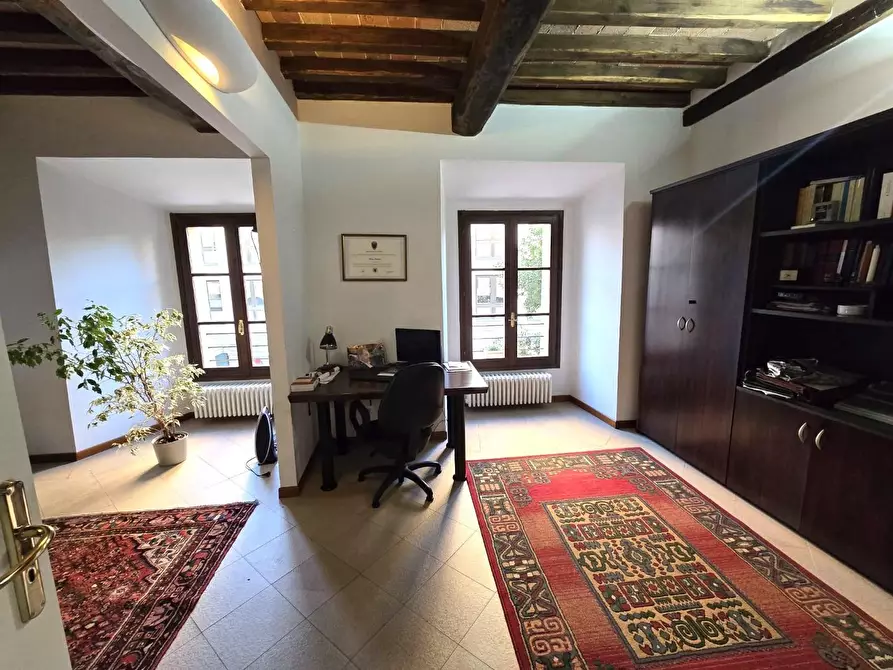 Immagine 1 di Ufficio in vendita  a Colle Di Val D'elsa