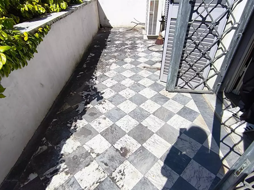 Immagine 61 di Villa in vendita  a Carrara