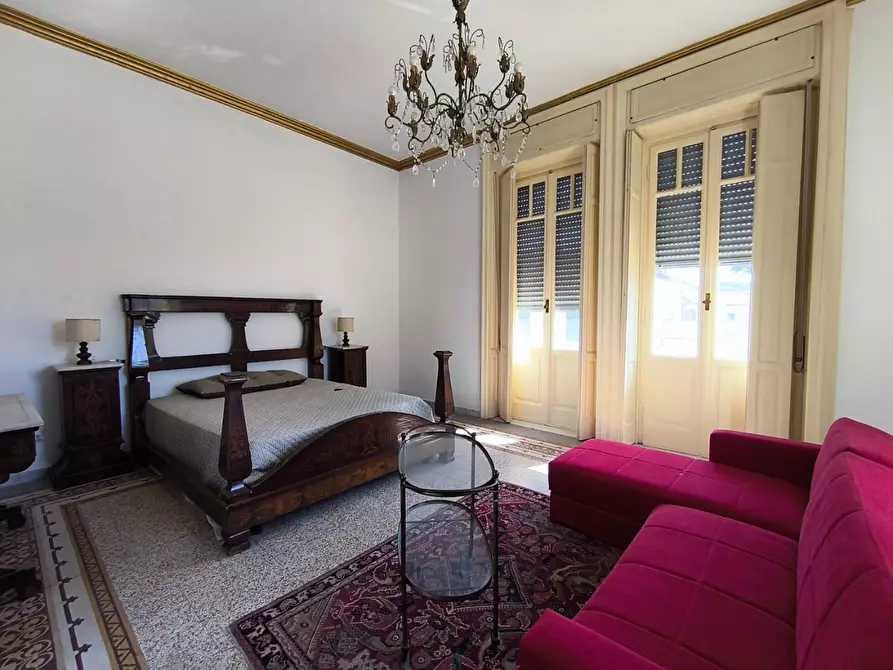 Immagine 57 di Villa in vendita  a Carrara