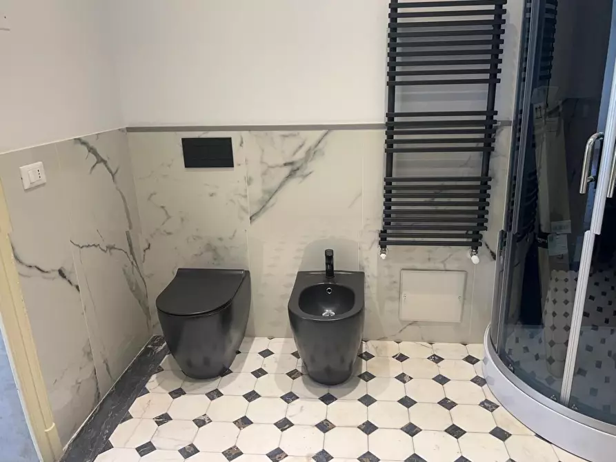 Immagine 27 di Villa in vendita  a Carrara