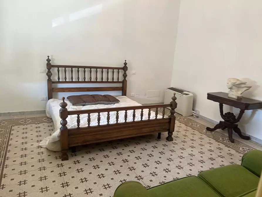 Immagine 43 di Villa in vendita  a Carrara