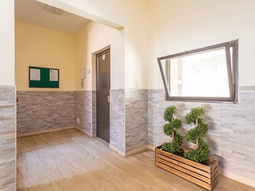 Immagine 23 di Appartamento in vendita  a Roma