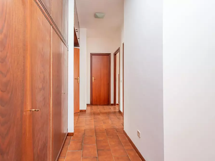 Immagine 17 di Appartamento in vendita  a Roma