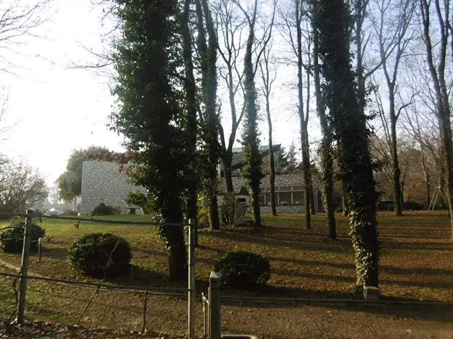 Immagine 20 di Villa in vendita  a Nosate