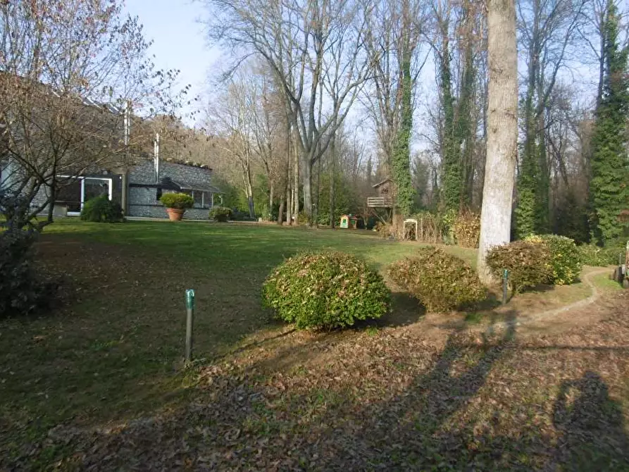 Immagine 19 di Villa in vendita  a Nosate