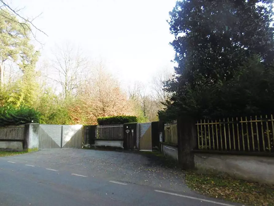 Immagine 58 di Villa in vendita  a Nosate