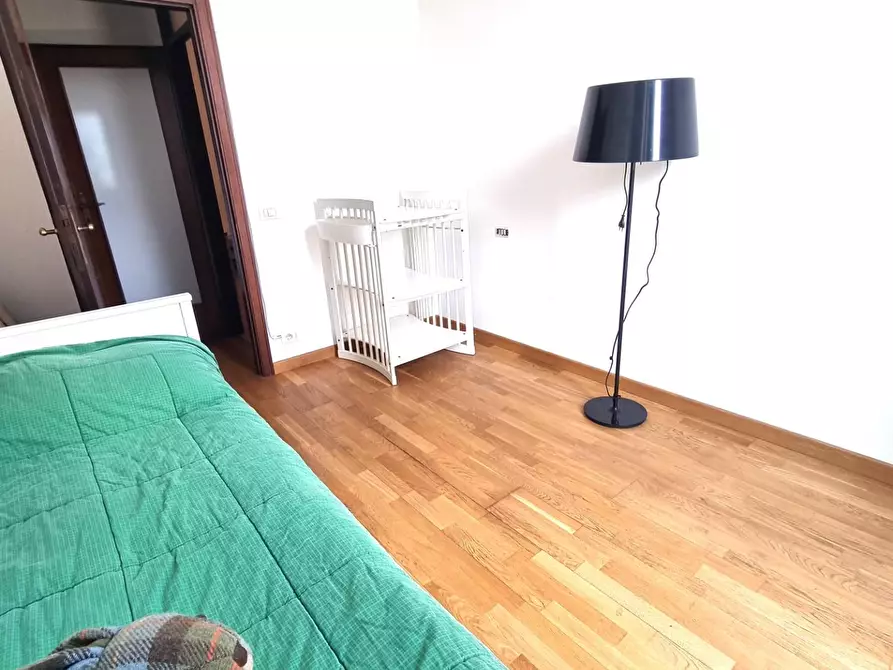 Immagine 12 di Appartamento in vendita  a Viareggio