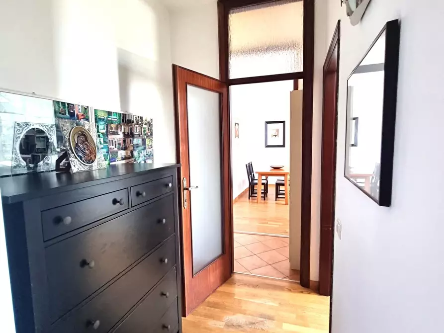 Immagine 8 di Appartamento in vendita  a Viareggio