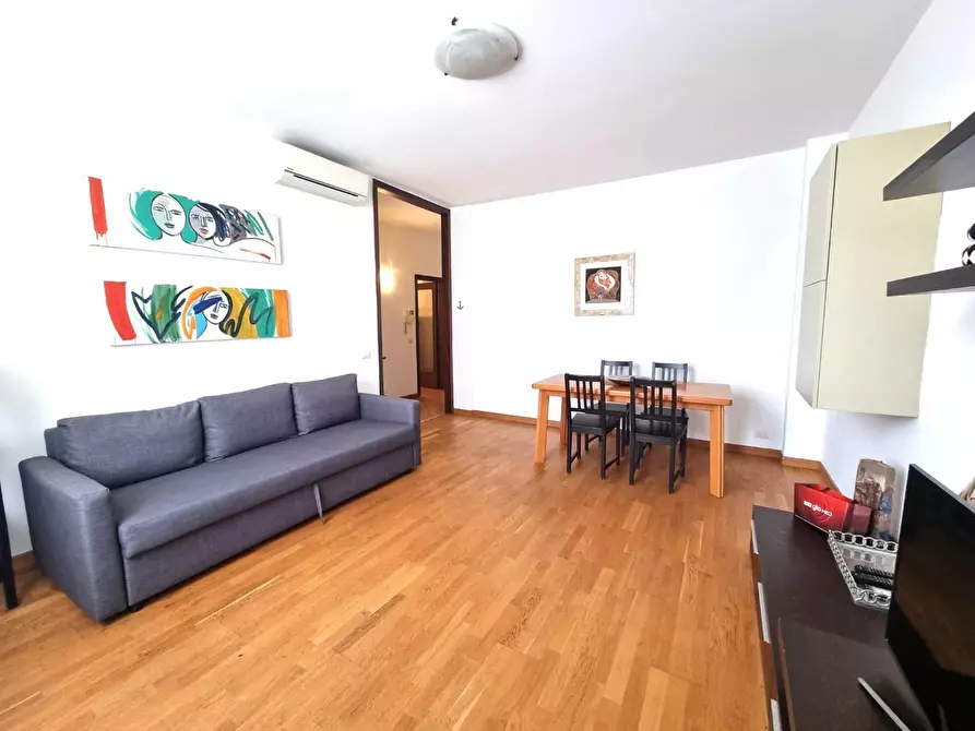 Immagine 5 di Appartamento in vendita  a Viareggio