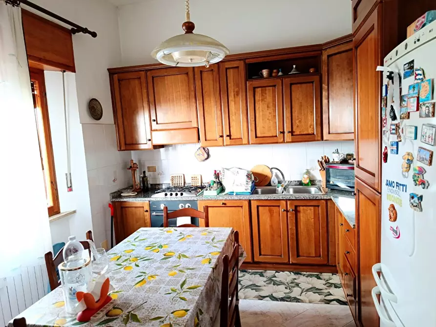 Immagine 3 di Villa in vendita  a Rosignano Marittimo