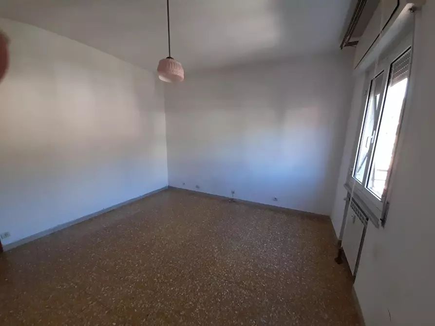 Immagine 5 di Appartamento in vendita  a Carrara