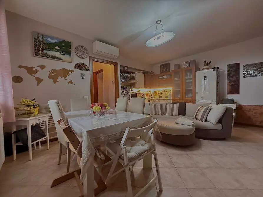 Immagine 9 di Appartamento in vendita  a Empoli