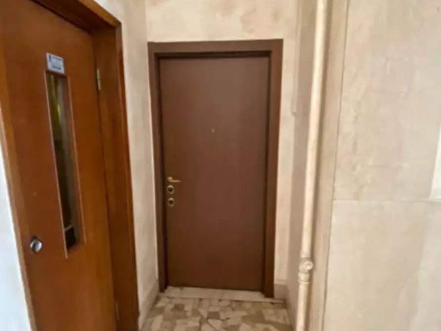 Immagine 18 di Ufficio in vendita  a Milano