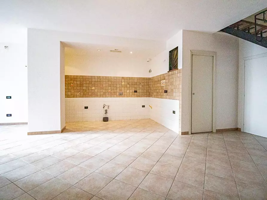 Immagine 8 di Casa bifamiliare in vendita  a Vicopisano