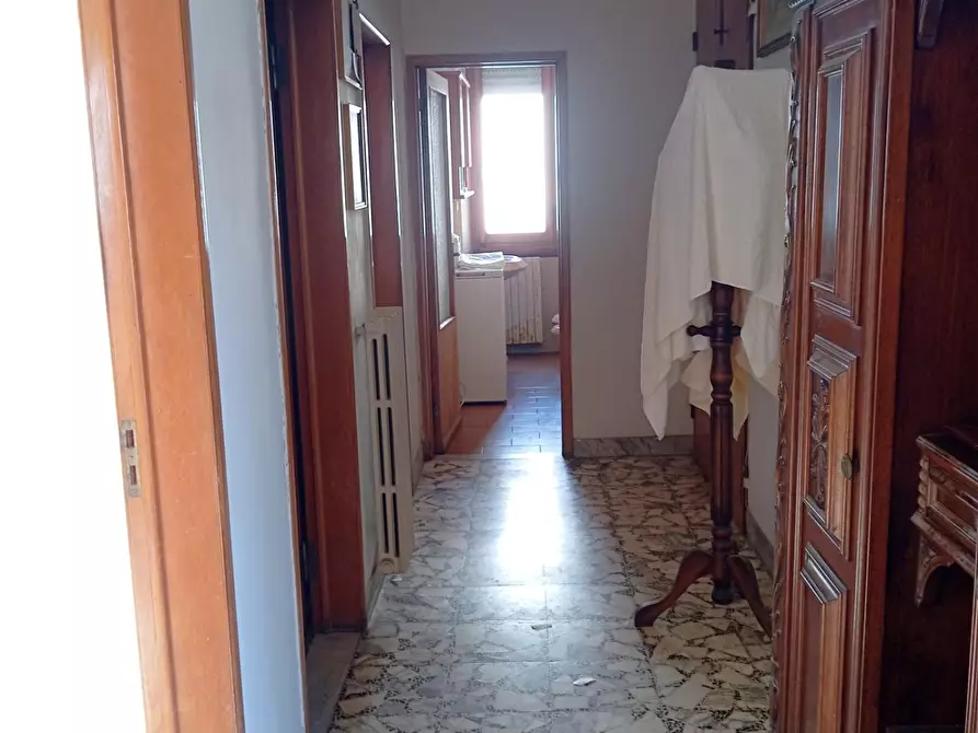 Immagine 6 di Appartamento in vendita  a Poggibonsi