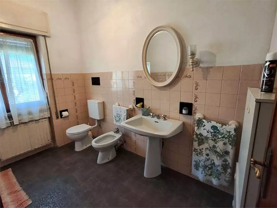 Immagine 16 di Casa semindipendente in vendita  a Carrara