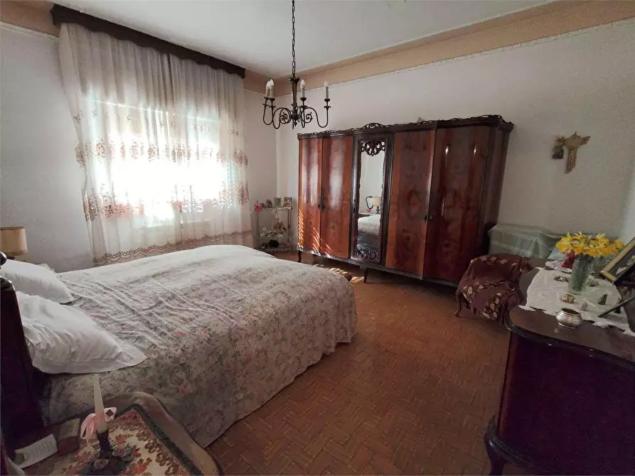 Immagine 13 di Casa semindipendente in vendita  a Carrara