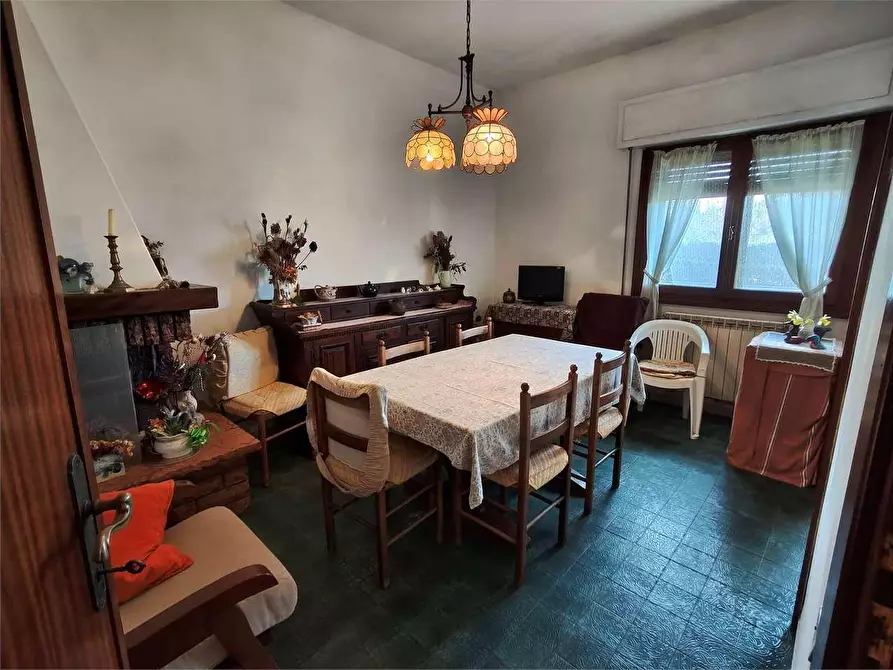 Immagine 7 di Casa semindipendente in vendita  a Carrara