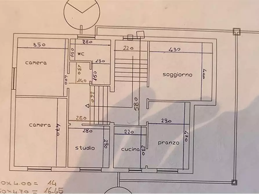 Immagine 22 di Casa semindipendente in vendita  a Carrara
