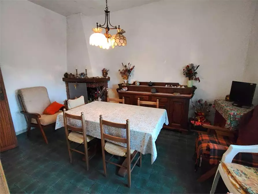 Immagine 5 di Casa semindipendente in vendita  a Carrara