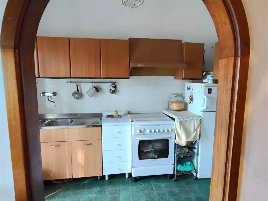 Immagine 3 di Casa semindipendente in vendita  a Carrara